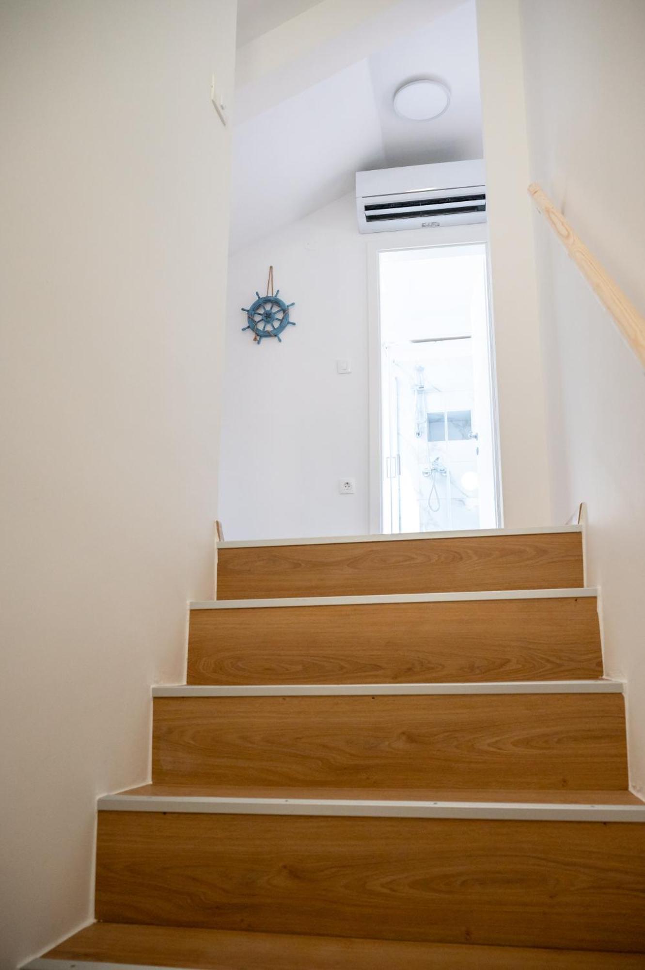 Lev Apartments Izola Ruang foto