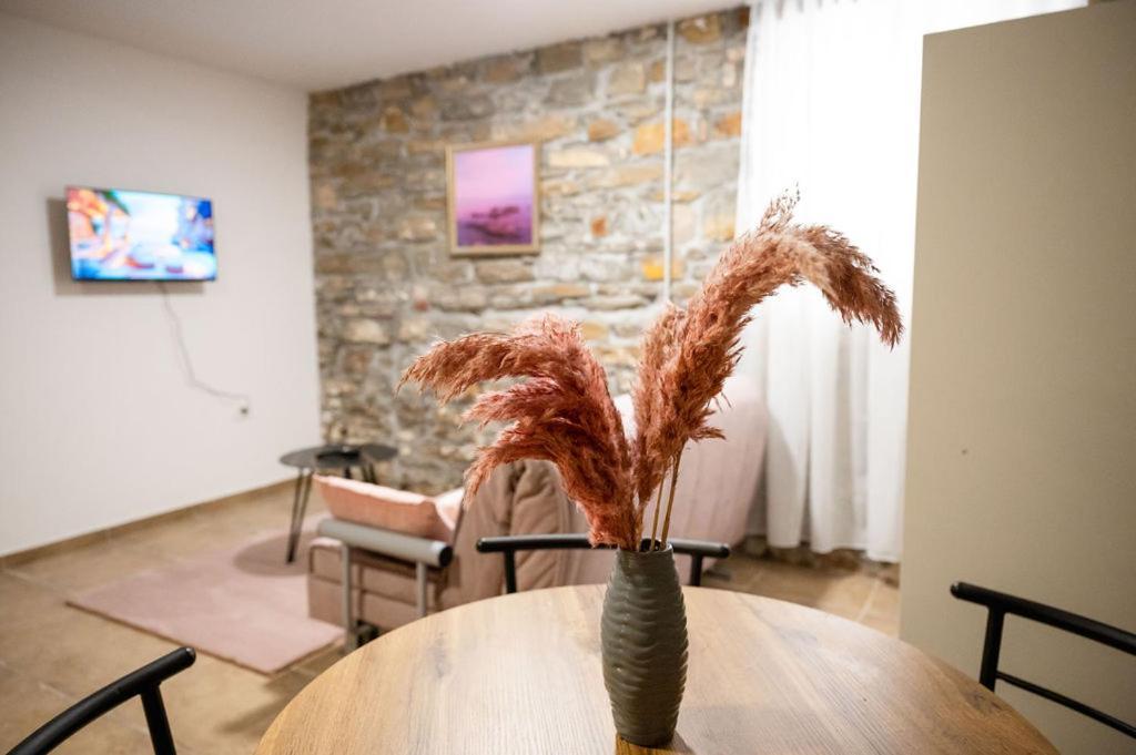 Lev Apartments Izola Bagian luar foto