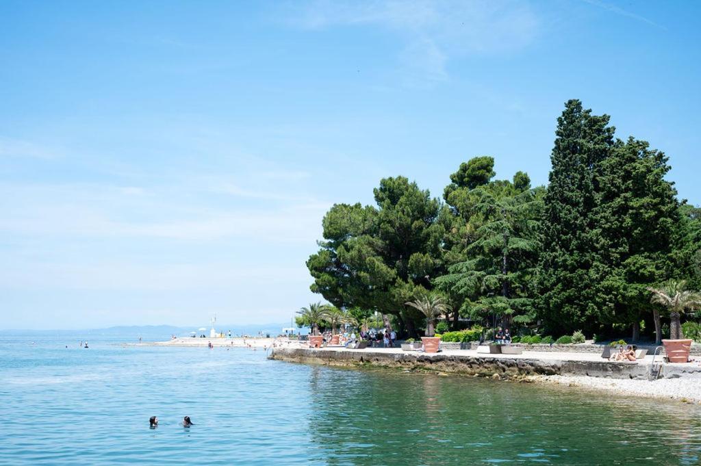 Lev Apartments Izola Bagian luar foto